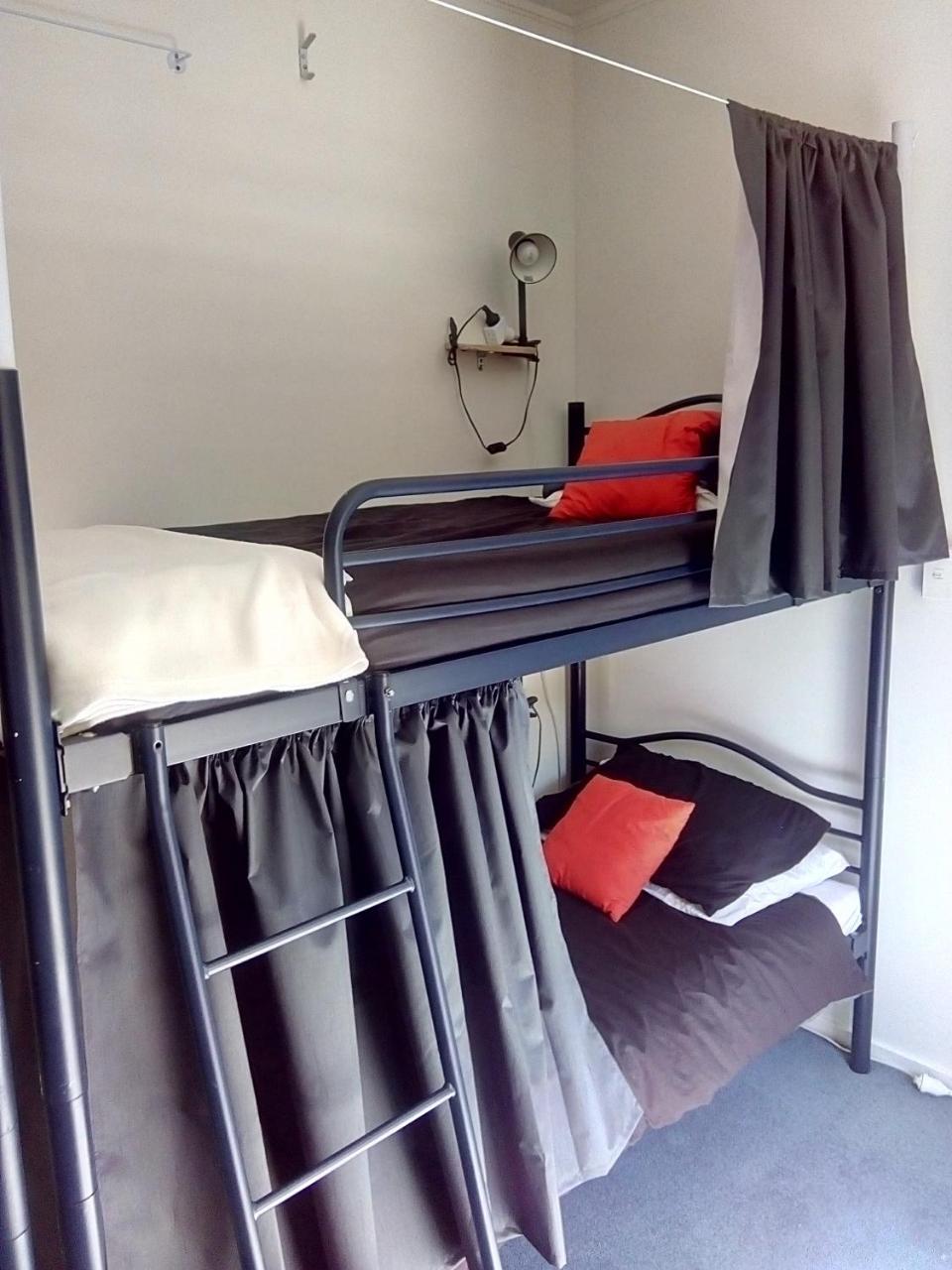 넬슨 Bouncing Lamb Backpackers 호스텔 외부 사진